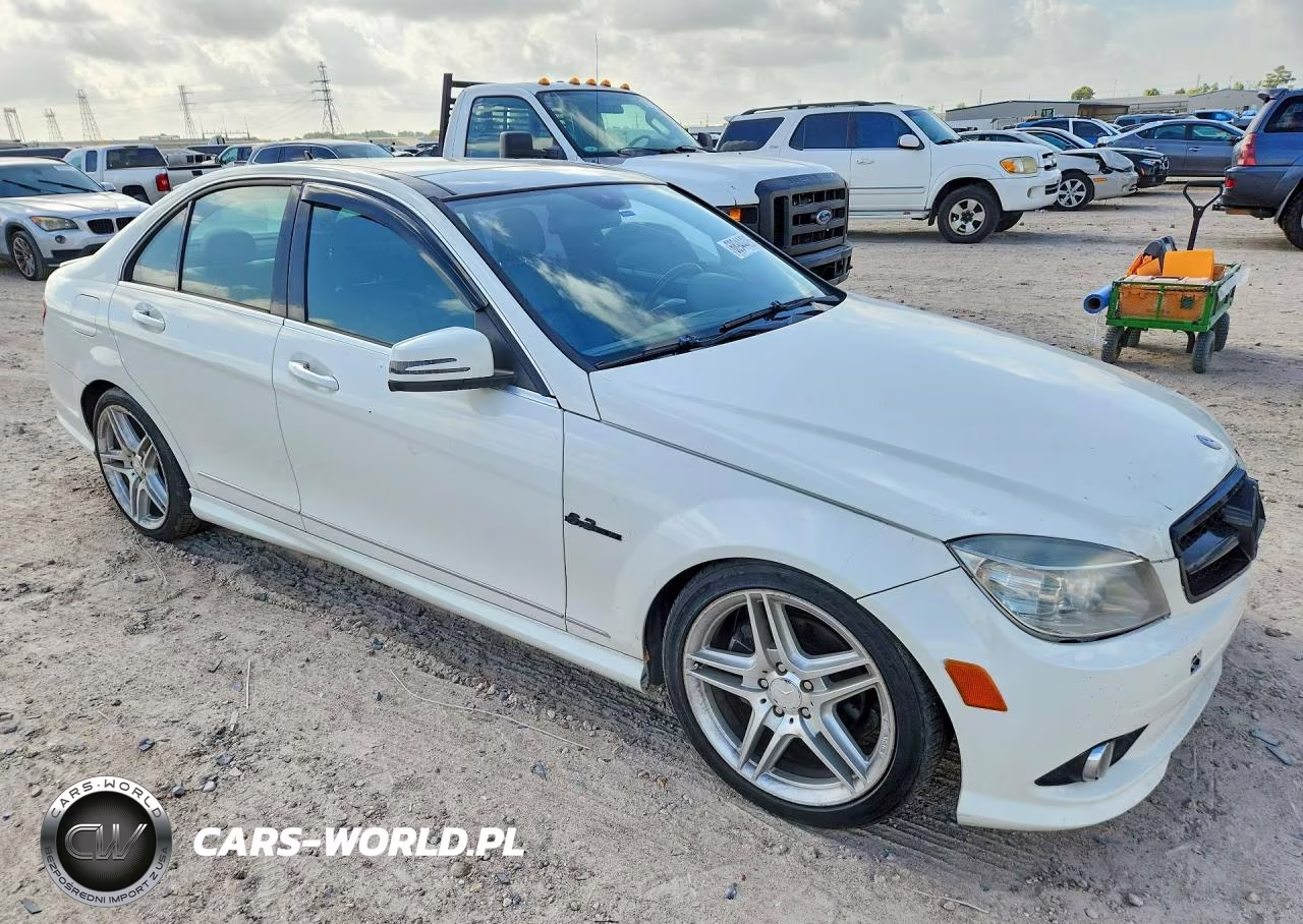 2010 Mercedes-Benz C 300 VIN:WDDGF5EB2AF440827 - 4
