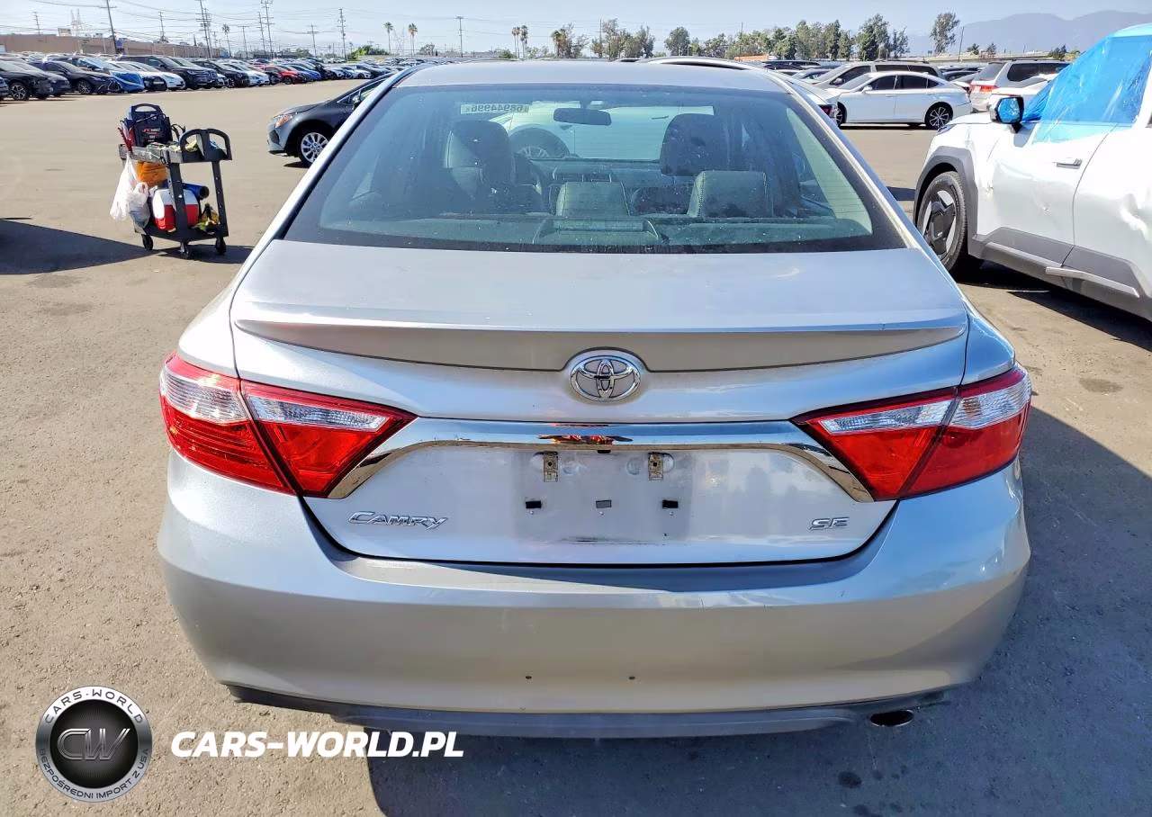 2017 Toyota Camry Se VIN:4T1BF1FK1HU639364 - 6