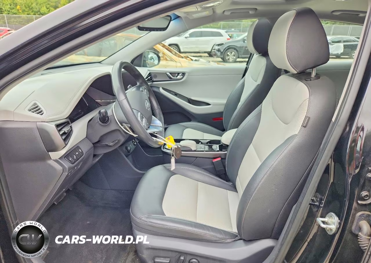 2020 Hyundai Ioniq Limited VIN:KMHC85LJ8LU071463 - 7