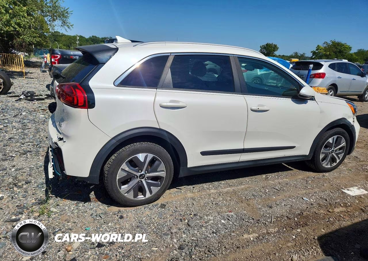 2020 Kia Niro Ex Premium VIN:KNDCE3LG3L5035213 - 3