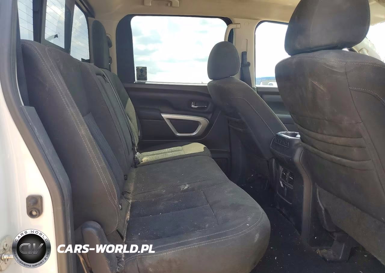 2017 Nissan Titan Sv VIN:1N6AA1E65HN564680 - 10