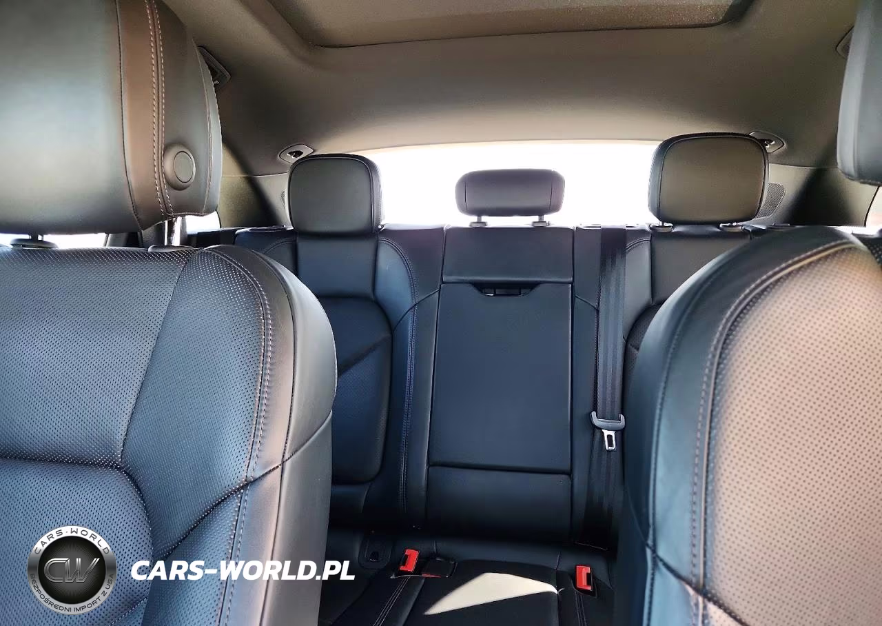 2020 Porsche Macan S VIN:WP1AB2A53LLB31588 - 10