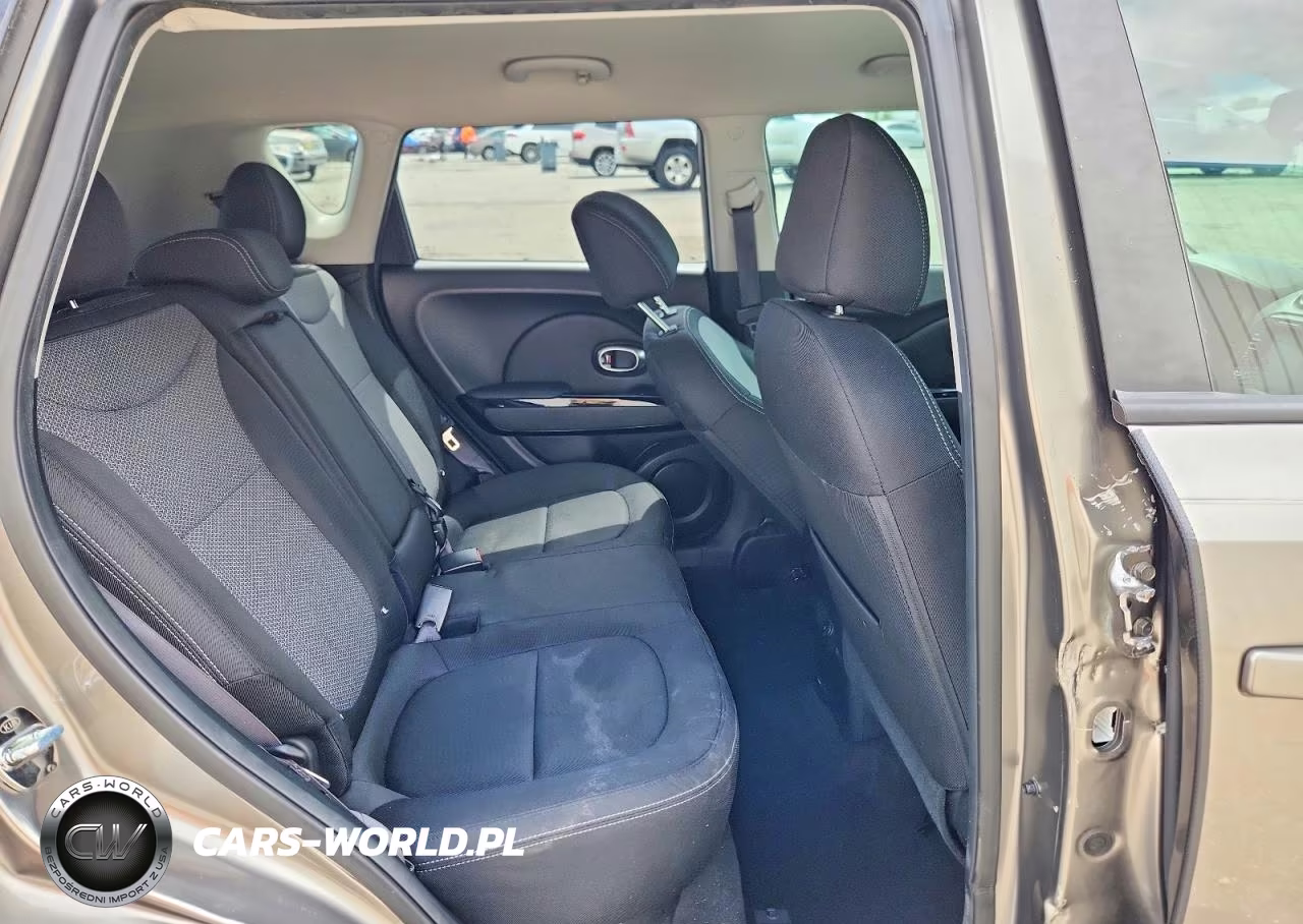 2019 Kia Soul + VIN:KNDJP3A57K7645301 - 10