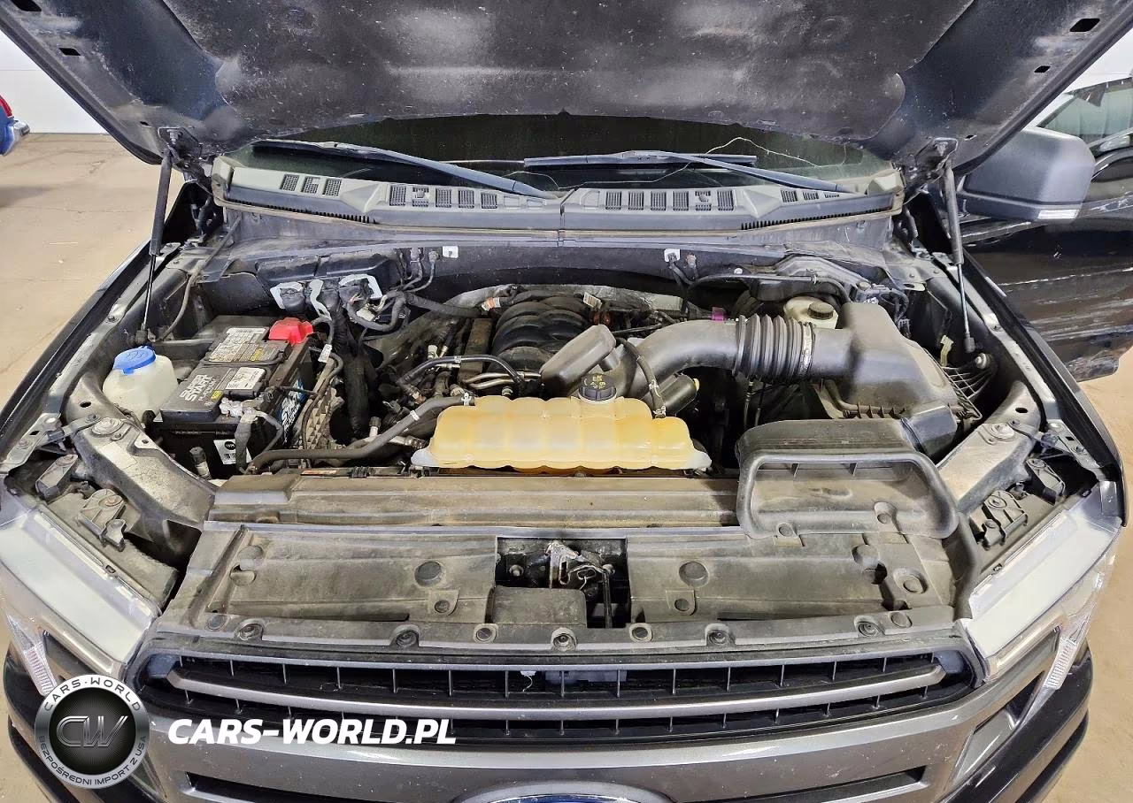 2018 Ford F150 Super Cab VIN:1FTFX1E5XJFB73250 - 11