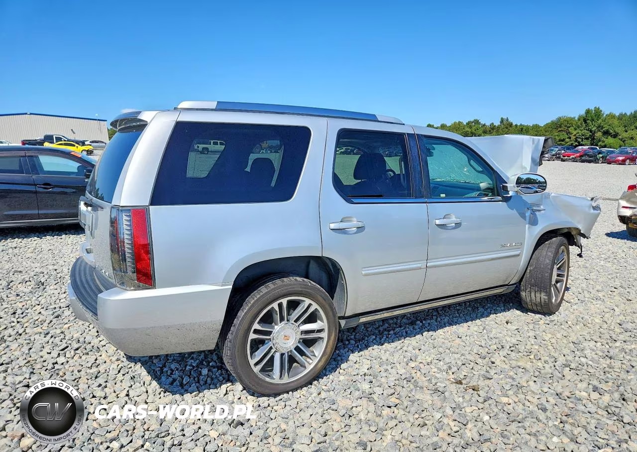 2012 Cadillac Escalade Premium VIN:1GYS4CEF4CR262660 - 3