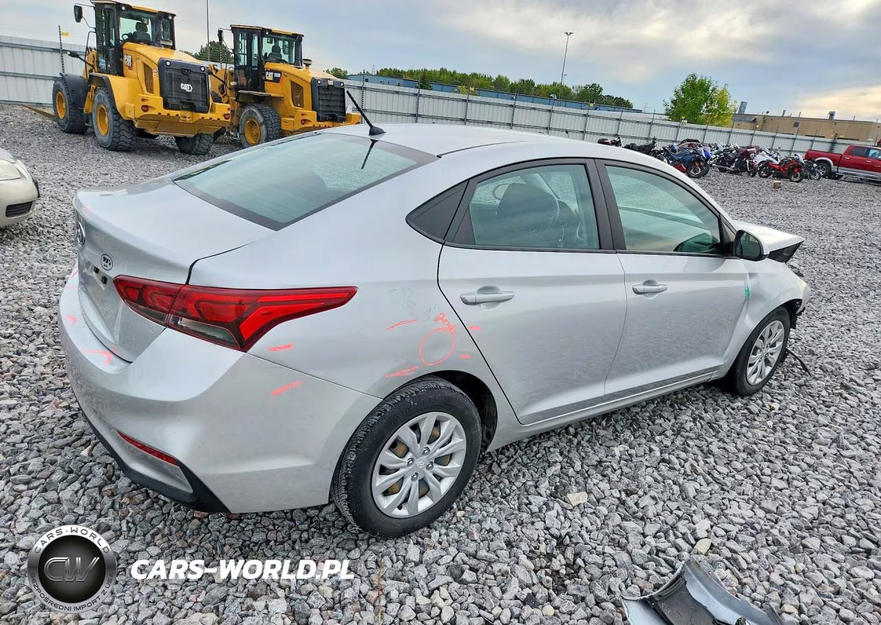 2021 Hyundai Accent Se VIN:3KPC24A66ME135806 - 3