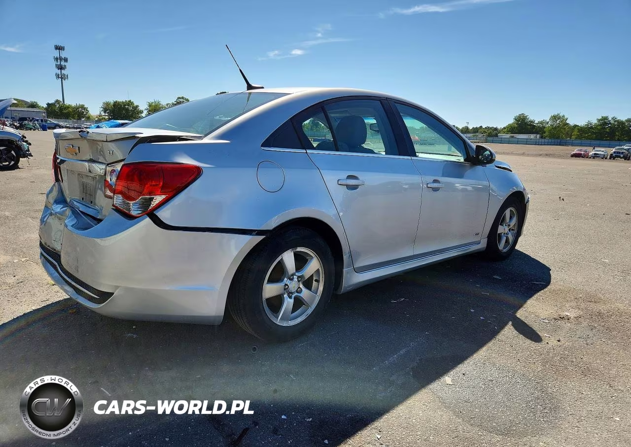 2014 Chevrolet Cruze Lt VIN:1G1PC5SB3E7415578 - 3