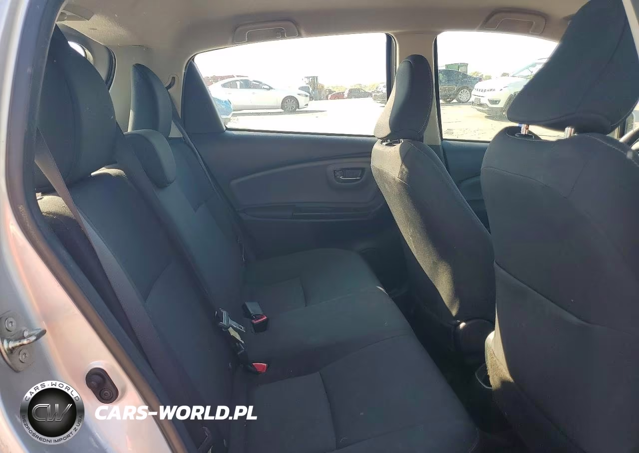 2016 Toyota Yaris 5-Door Se VIN:VNKKTUD33GA061401 - 10