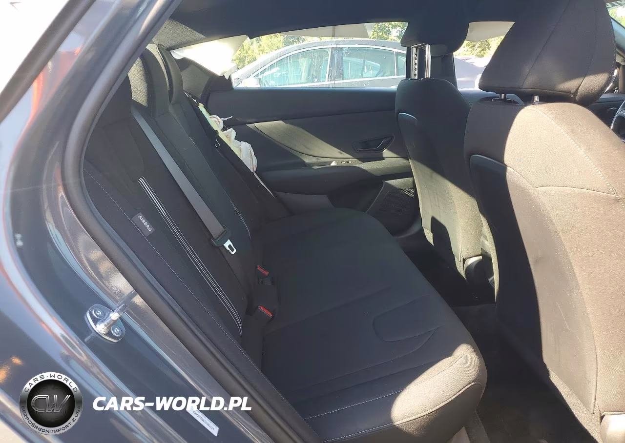 2026 Hyundai Elantra Sel Sport VIN:KMHLM4DG6TU161414 - 10