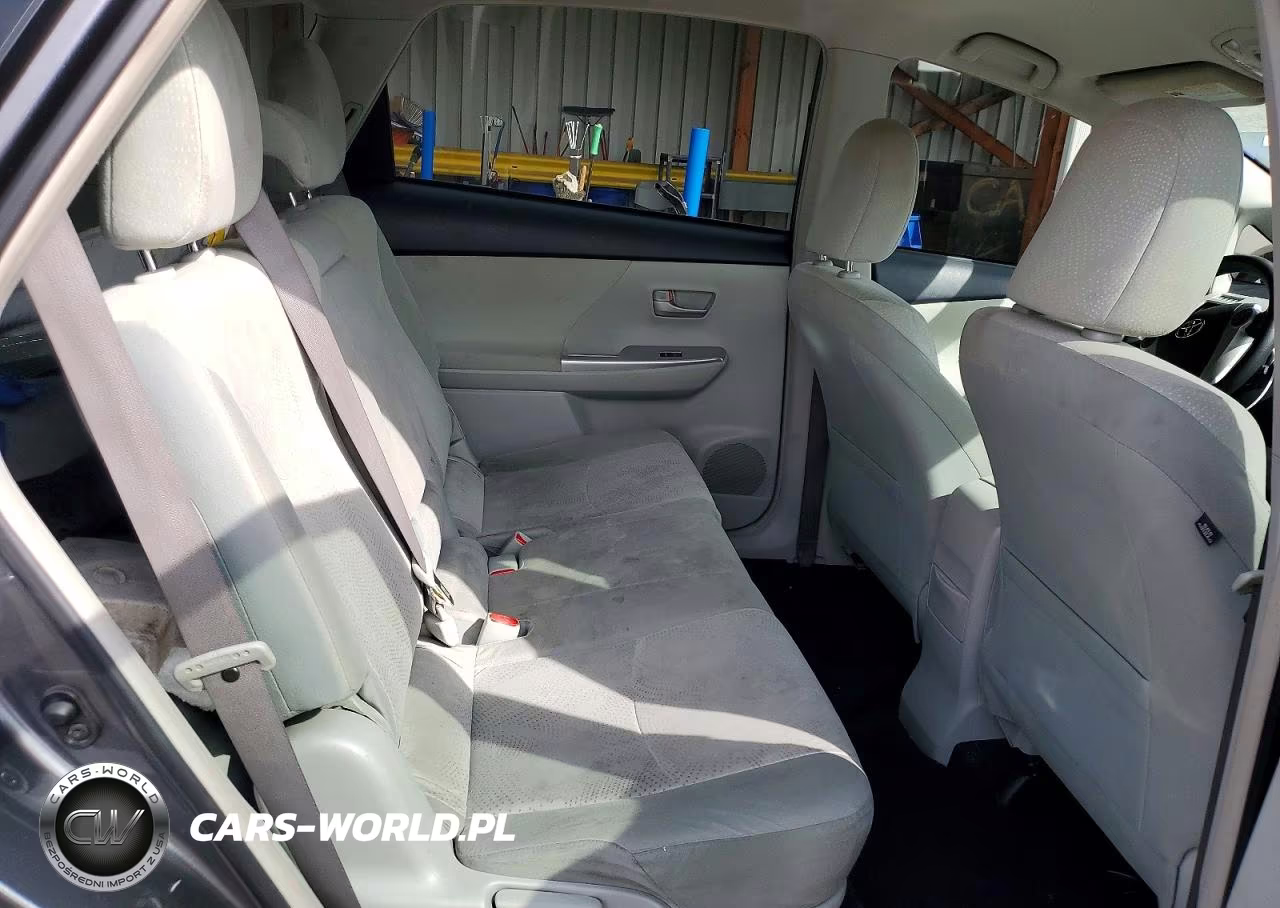 2012 Toyota Prius V Three VIN:JTDZN3EU2C3025085 - 10