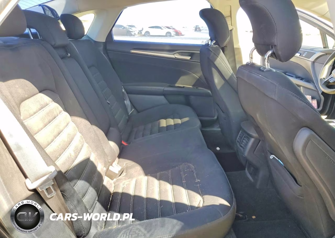 2010 Ford Fusion Se VIN:3FA6P0H74ER151752 - 10