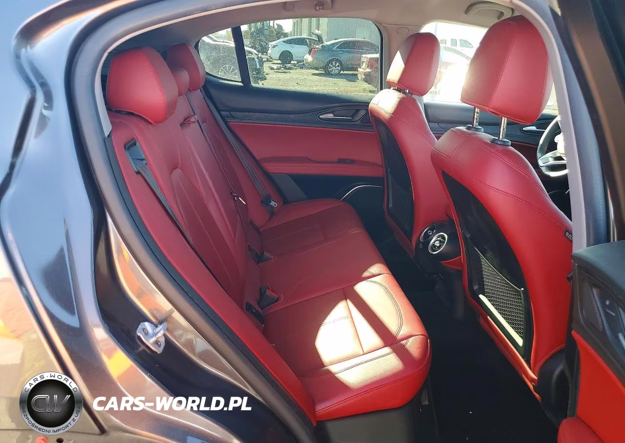 2020 Alfa Romeo Stelvio VIN:ZASPAJAN3L7C93049 - 11