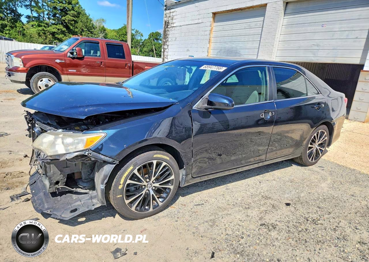 2013 Toyota Camry – zdjęcie 1 z 13