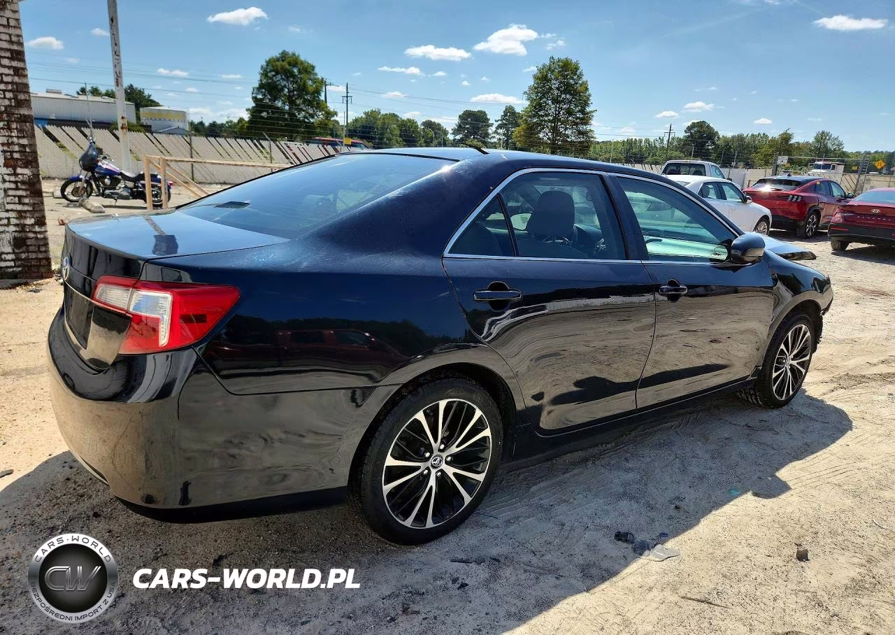 2013 Toyota Camry VIN:4T4BF1FK7DR323127 - 3