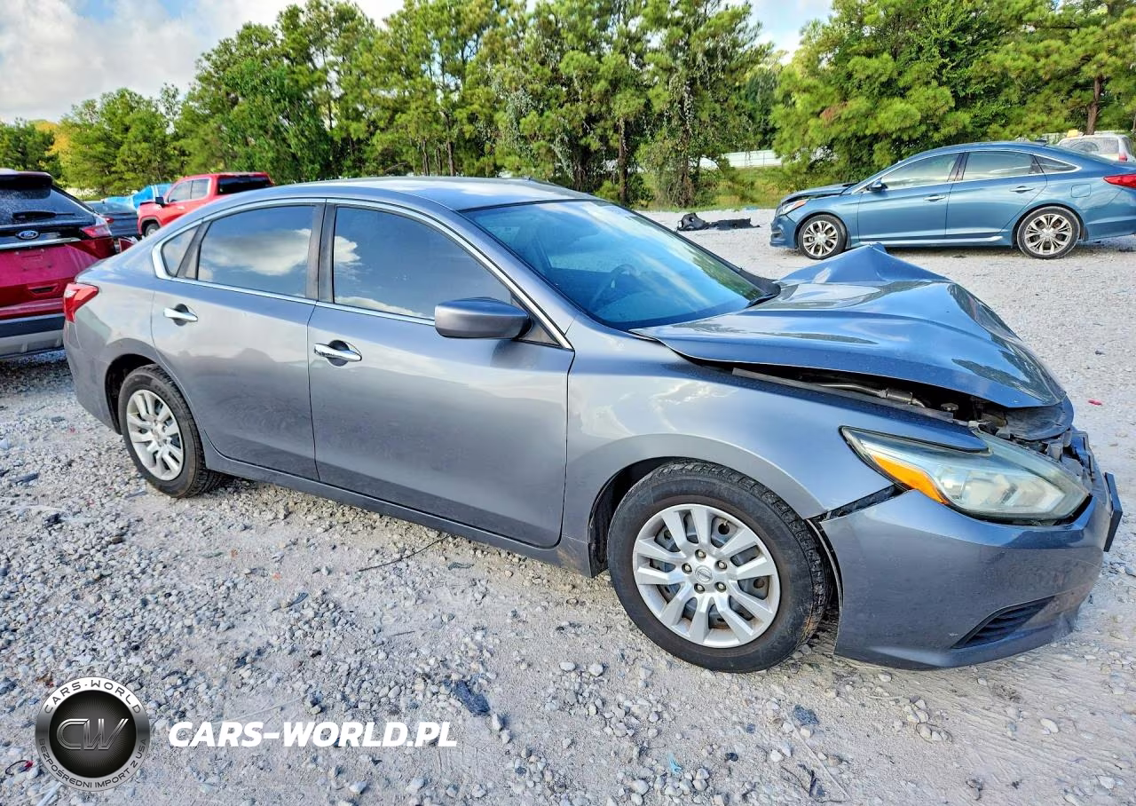 2017 Nissan Altima 2.5 S VIN:1N4AL3AP3HN355418 - 4