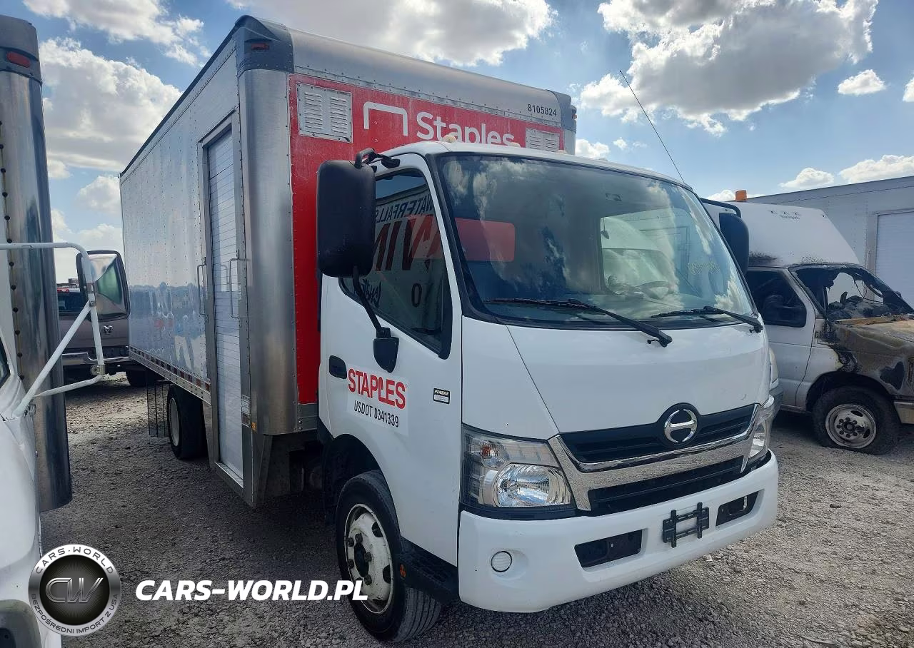2018 Hino 195 Box Truck VIN:JHHSDM2H5JK006242 - 4