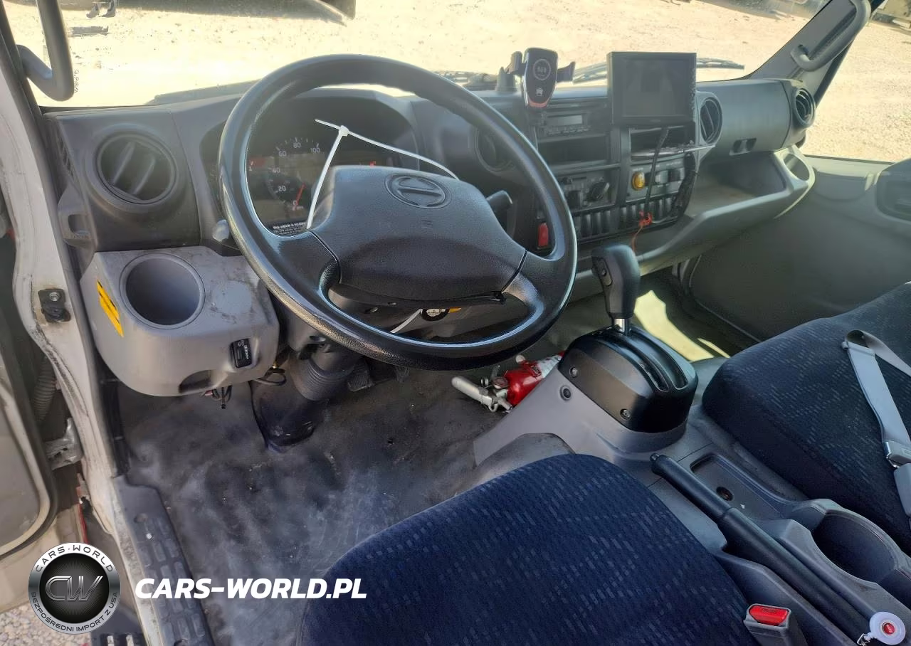 2018 Hino 195 VIN:JHHSDM2H1JK006271 - 8