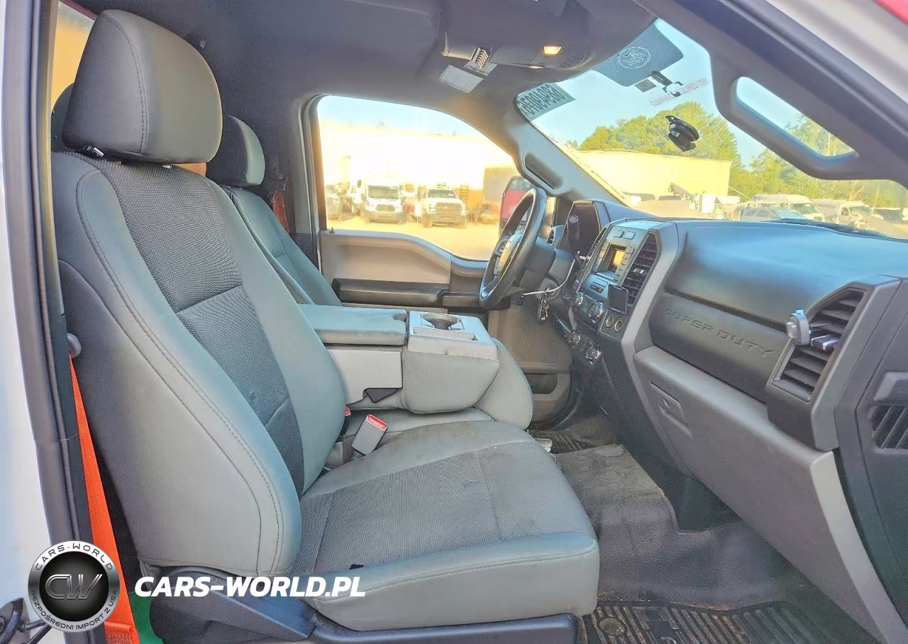 2017 Ford F550 Super VIN:1FDUF5GY3HED61161 - 11
