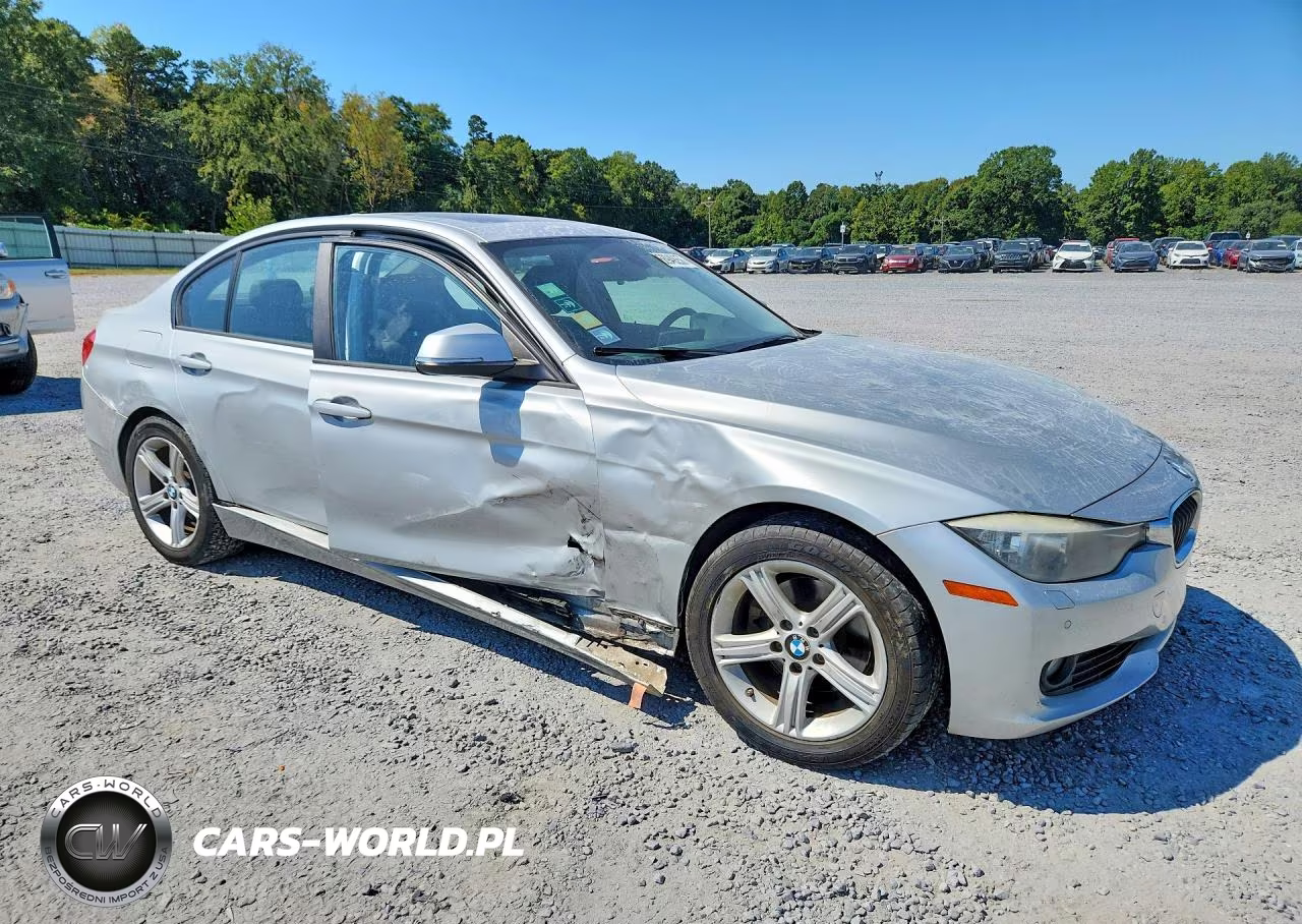 2015 BMW 3 Series 3 VIN:WBA3B5C5XFP653654 - 4