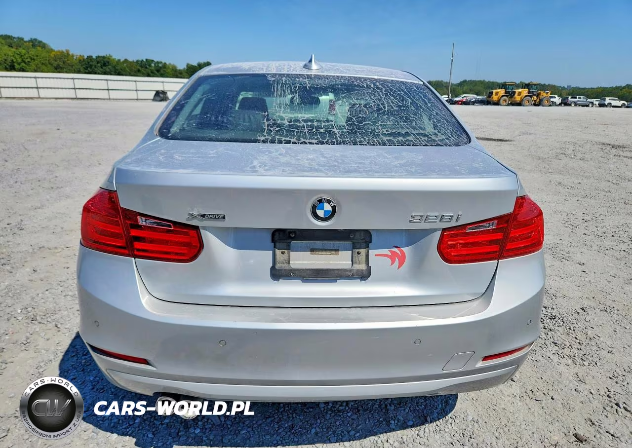 2015 BMW 3 Series 3 VIN:WBA3B5C5XFP653654 - 6