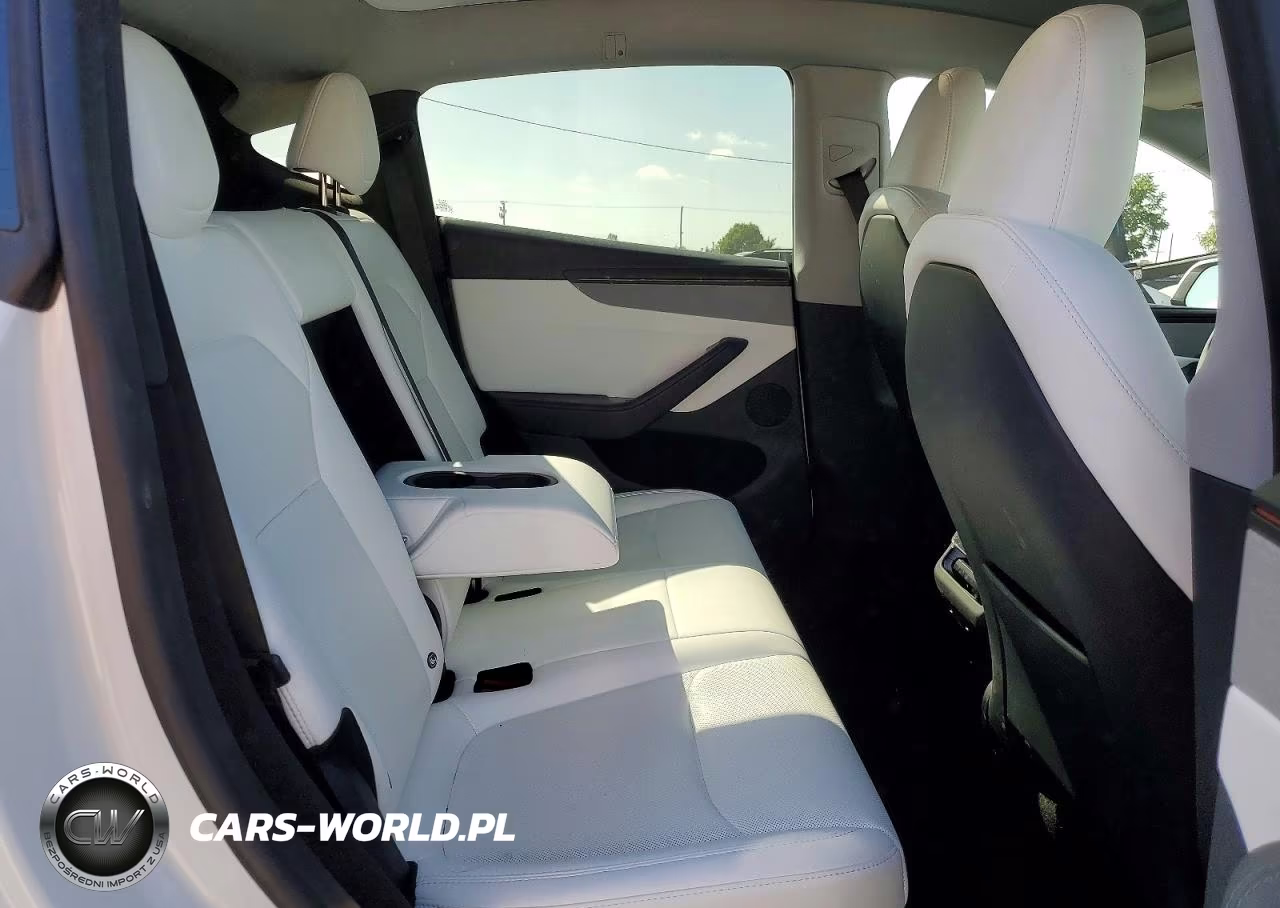2026 Tesla Model Y VIN:7SAYGDED8TF385222 - 10