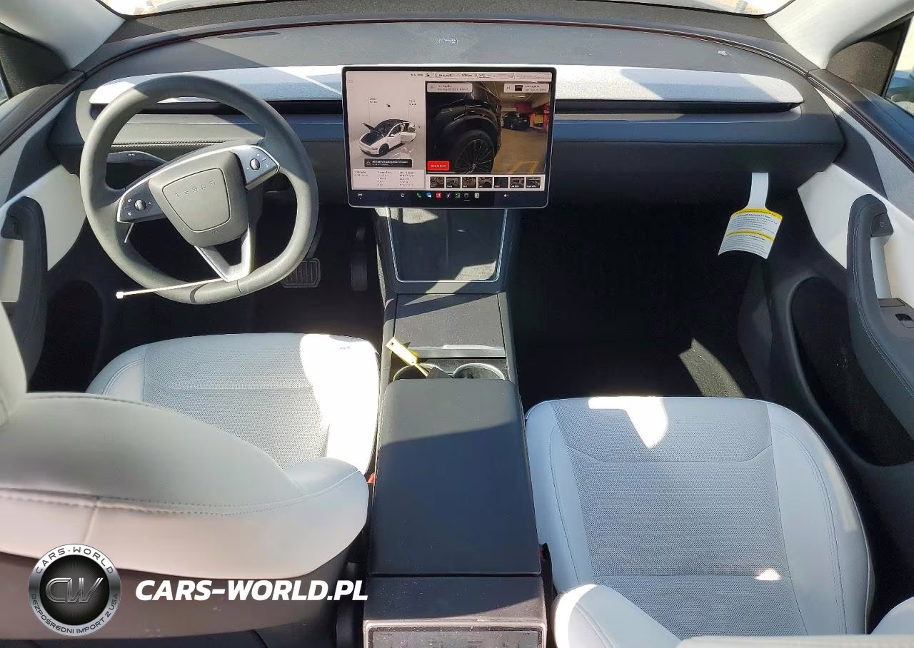 2026 Tesla Model Y VIN:7SAYGDED8TF385222 - 8