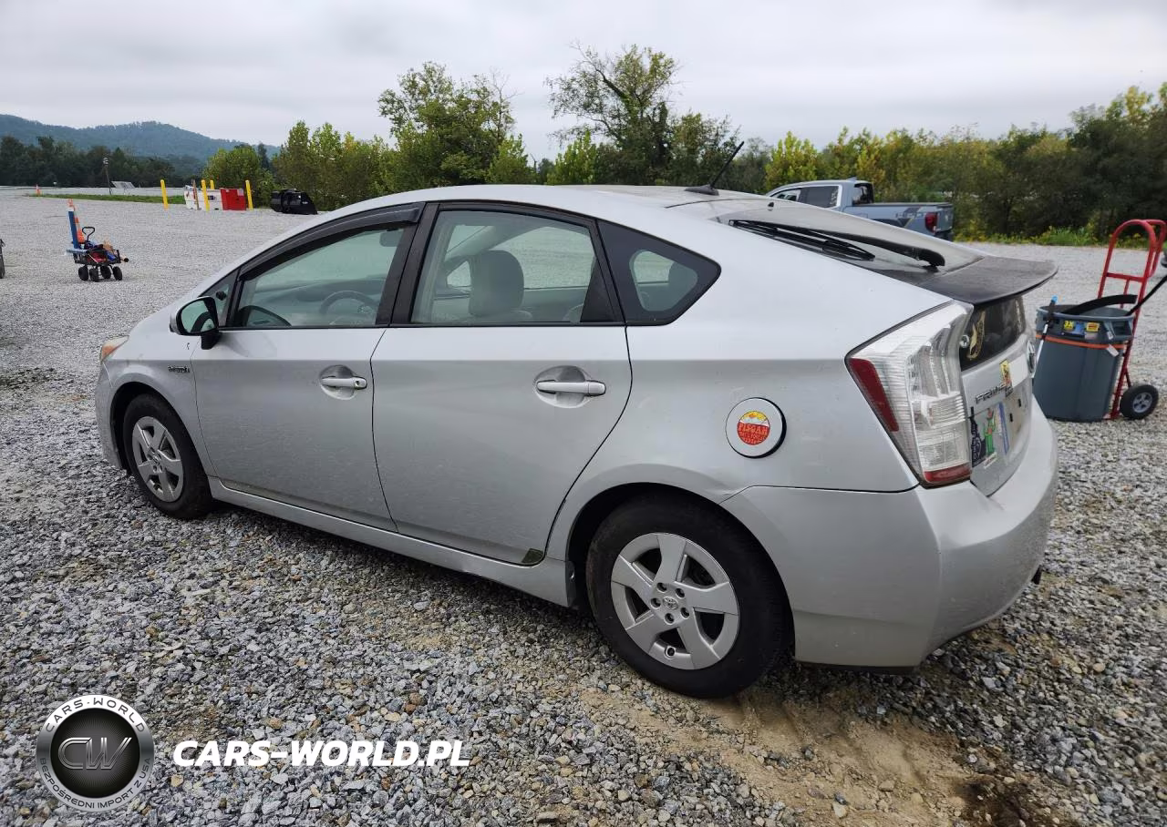 2011 Toyota Prius Three VIN:JTDKN3DU5B0284415 - 2