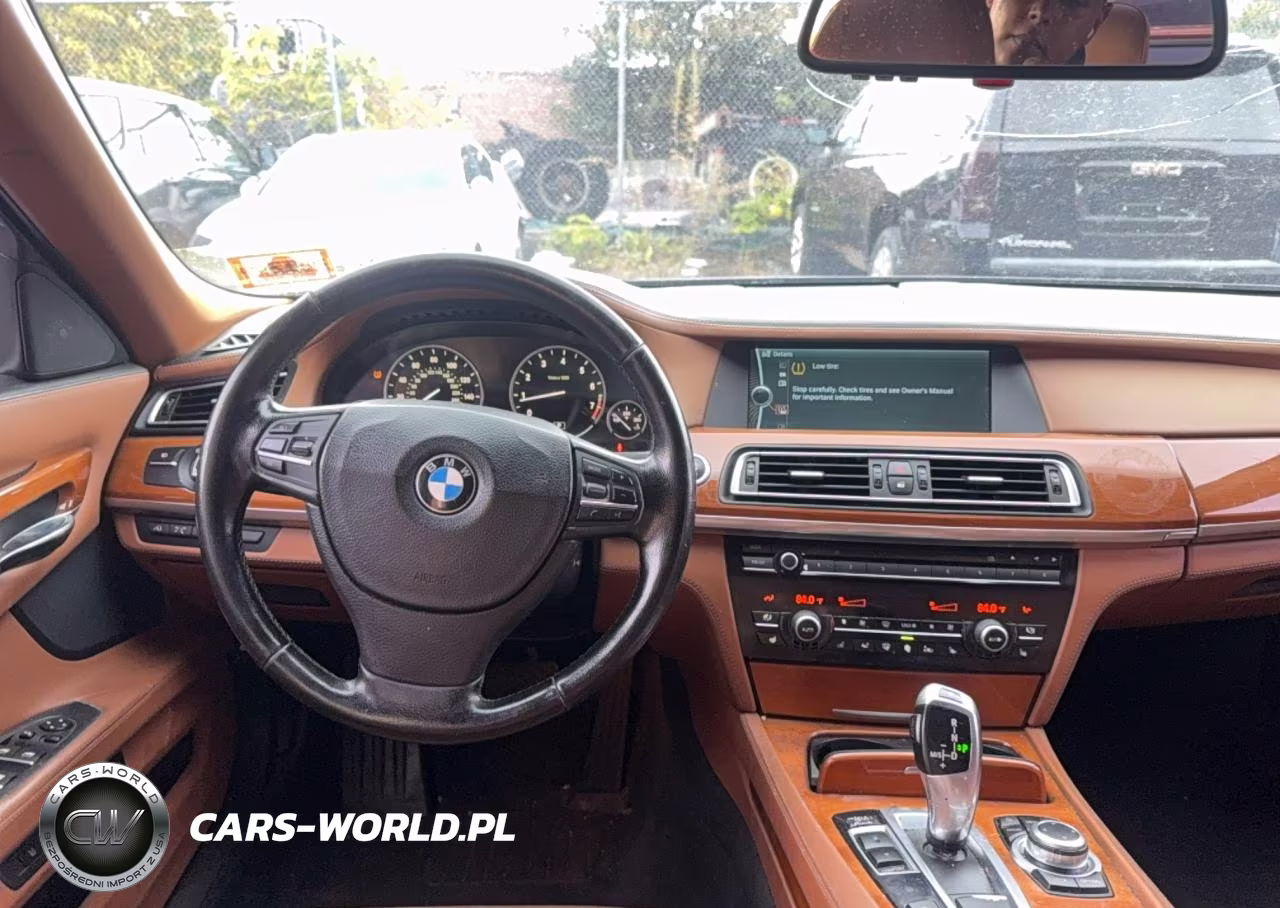 2011 BMW 750Li Xdri VIN:WBAKC8C58BC432422 - 9