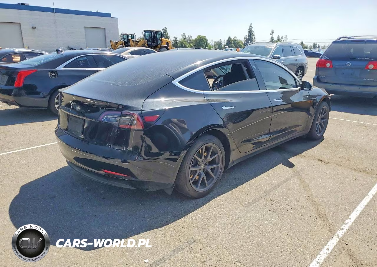 2020 Tesla Model 3 VIN:5YJ3E1EA5LF629989 - 3