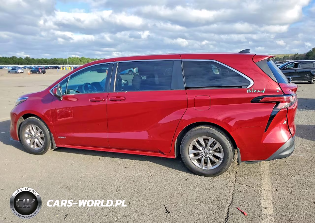 2021 Toyt Sienna Le VIN:5TDKRKEC2MS018693 - 2