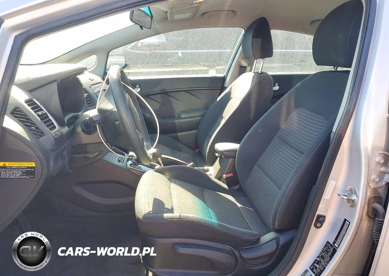 2017 Kia Forte Lx VIN:3KPFL4A73HE116560 - 7