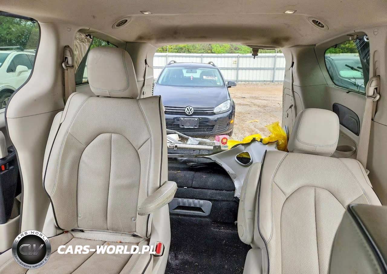 2017 Chrysler Pacifica Ehybrid Platinum VIN:2C4RC1N7XHR679738 - 10
