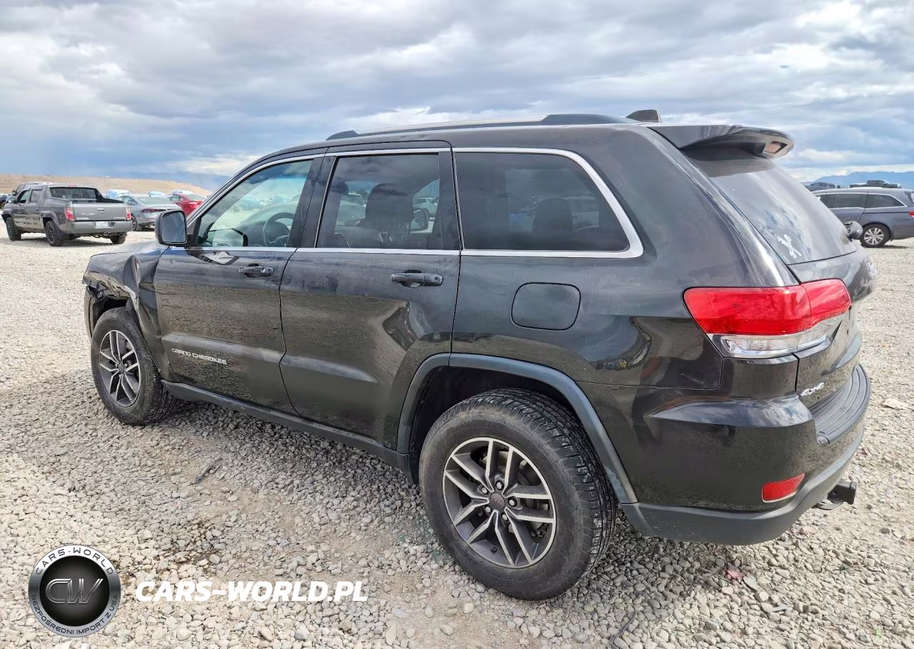 2015 Jeep Grand Cherokee Laredo VIN:1C4RJFAG4FC950176 - 2