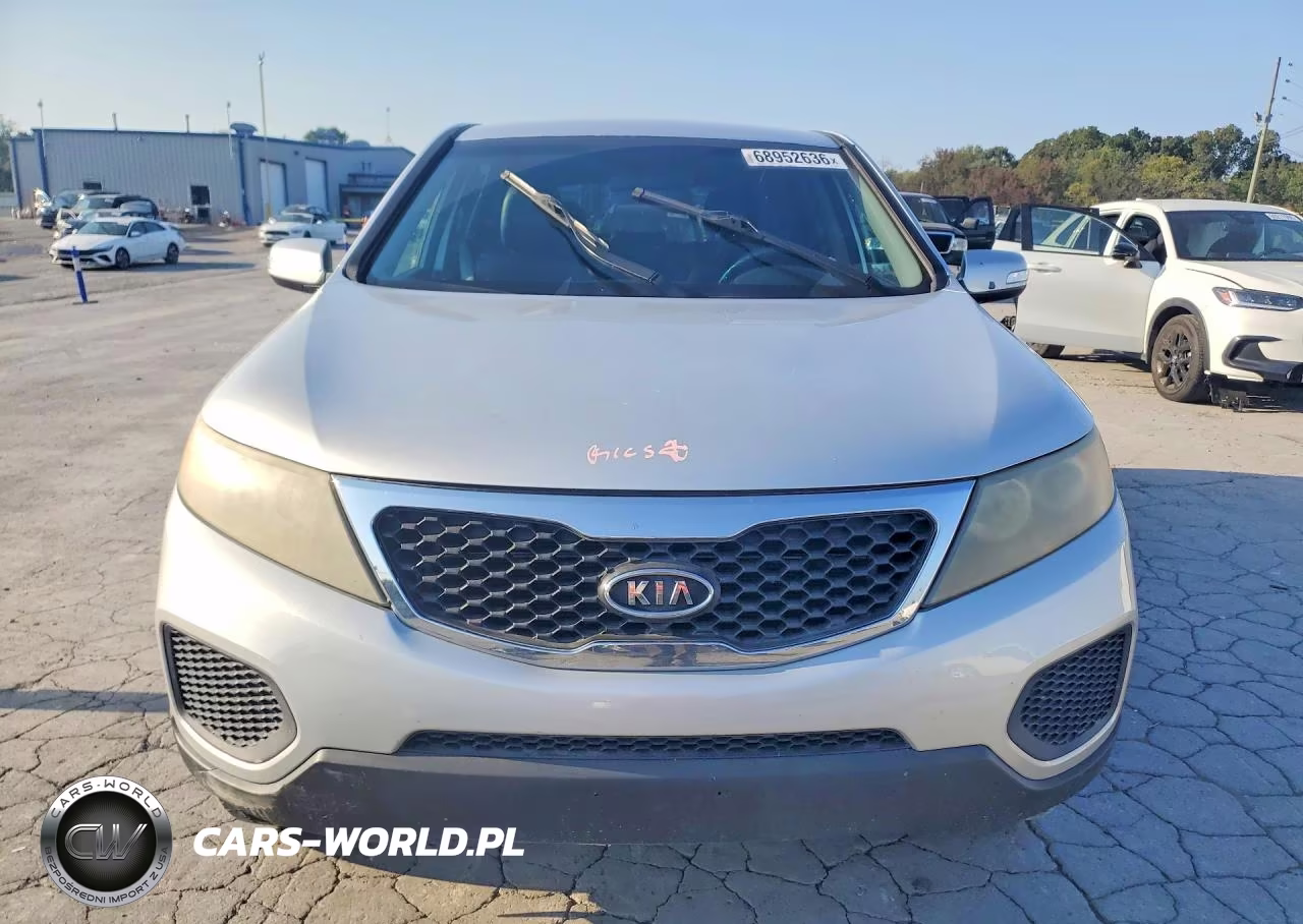 2012 Kia Sorento Lx VIN:5XYKT3A17CG228908 - 5