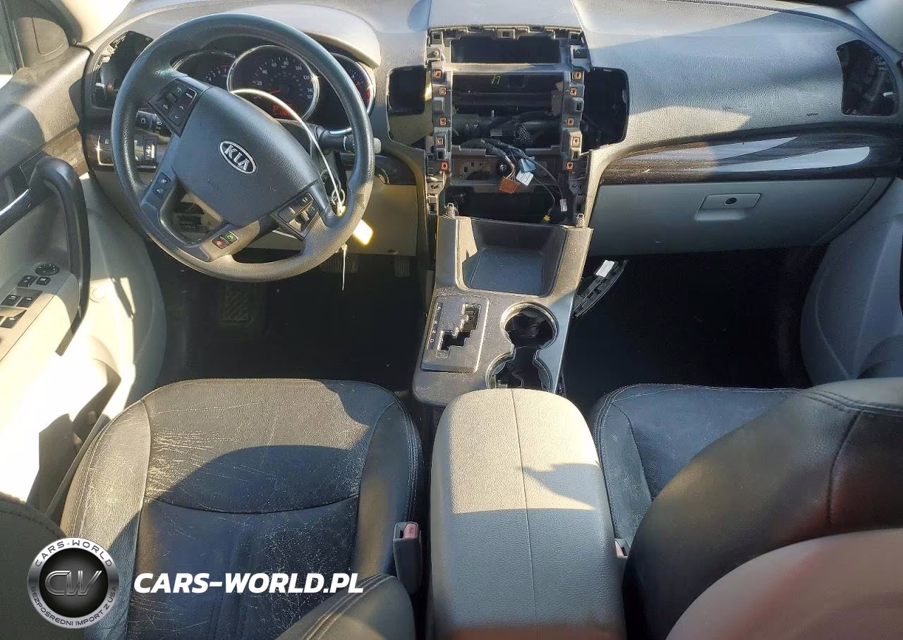 2012 Kia Sorento Lx VIN:5XYKT3A17CG228908 - 8