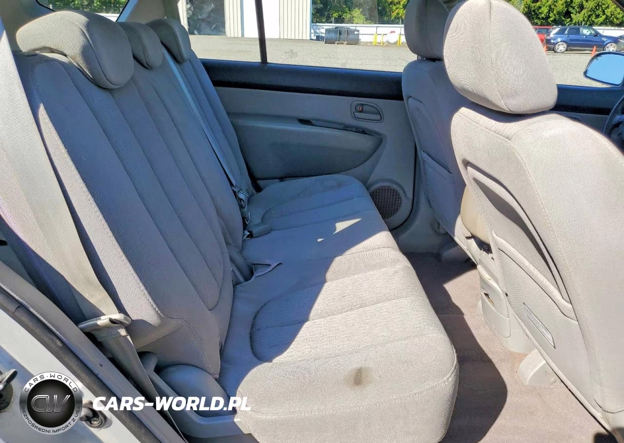2007 Kia Rondo Lx VIN:KNAFG525677076512 - 11