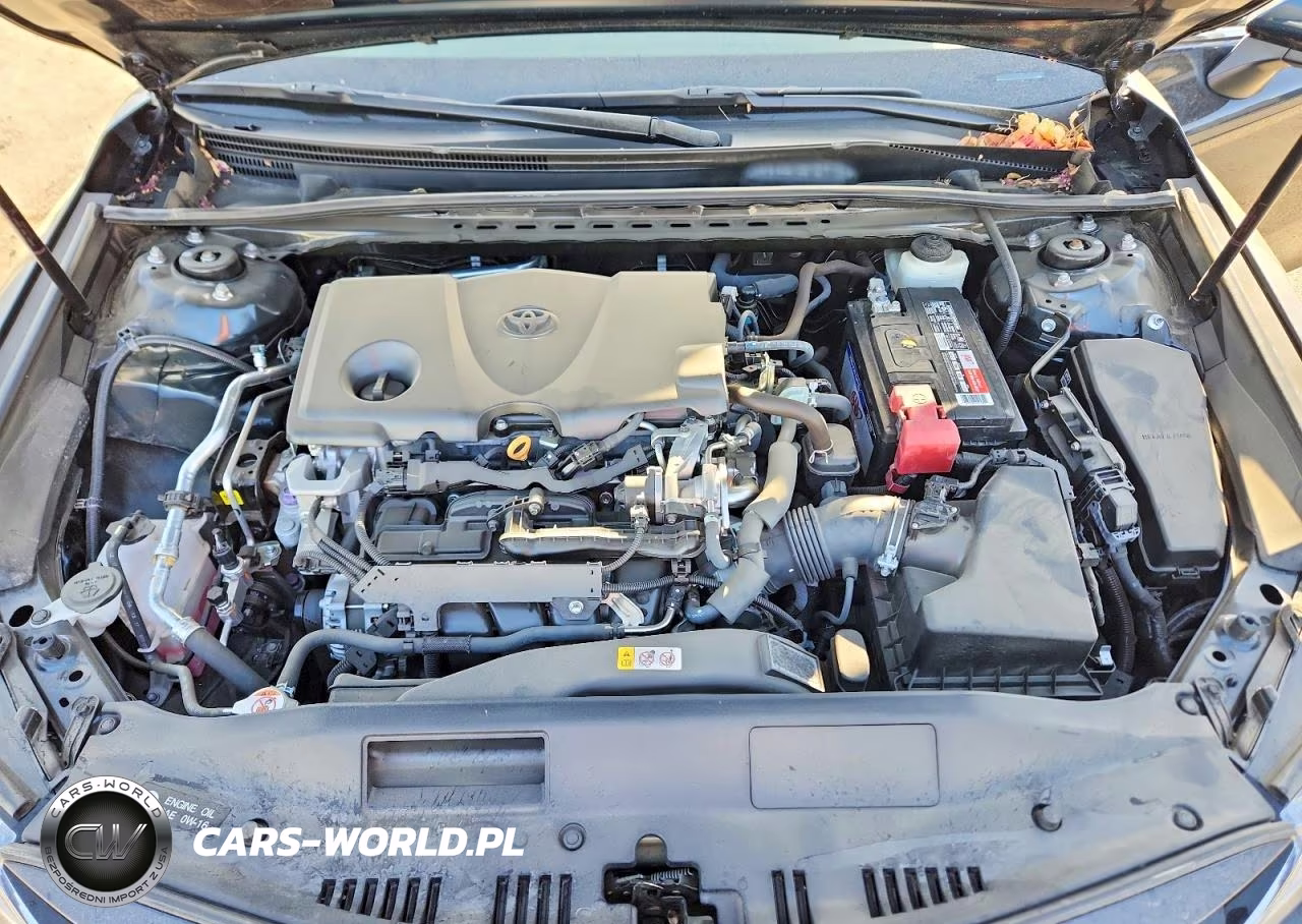 2018 Toyota Camry Le VIN:4T1B11HK0JU618135 - 11