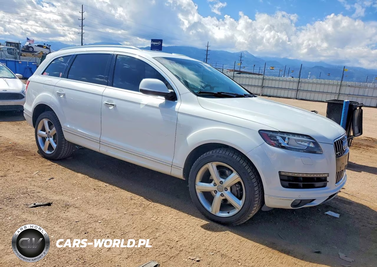 2015 Audi Q7 Premium Plus VIN:WA1LGAFE3FD012138 - 4
