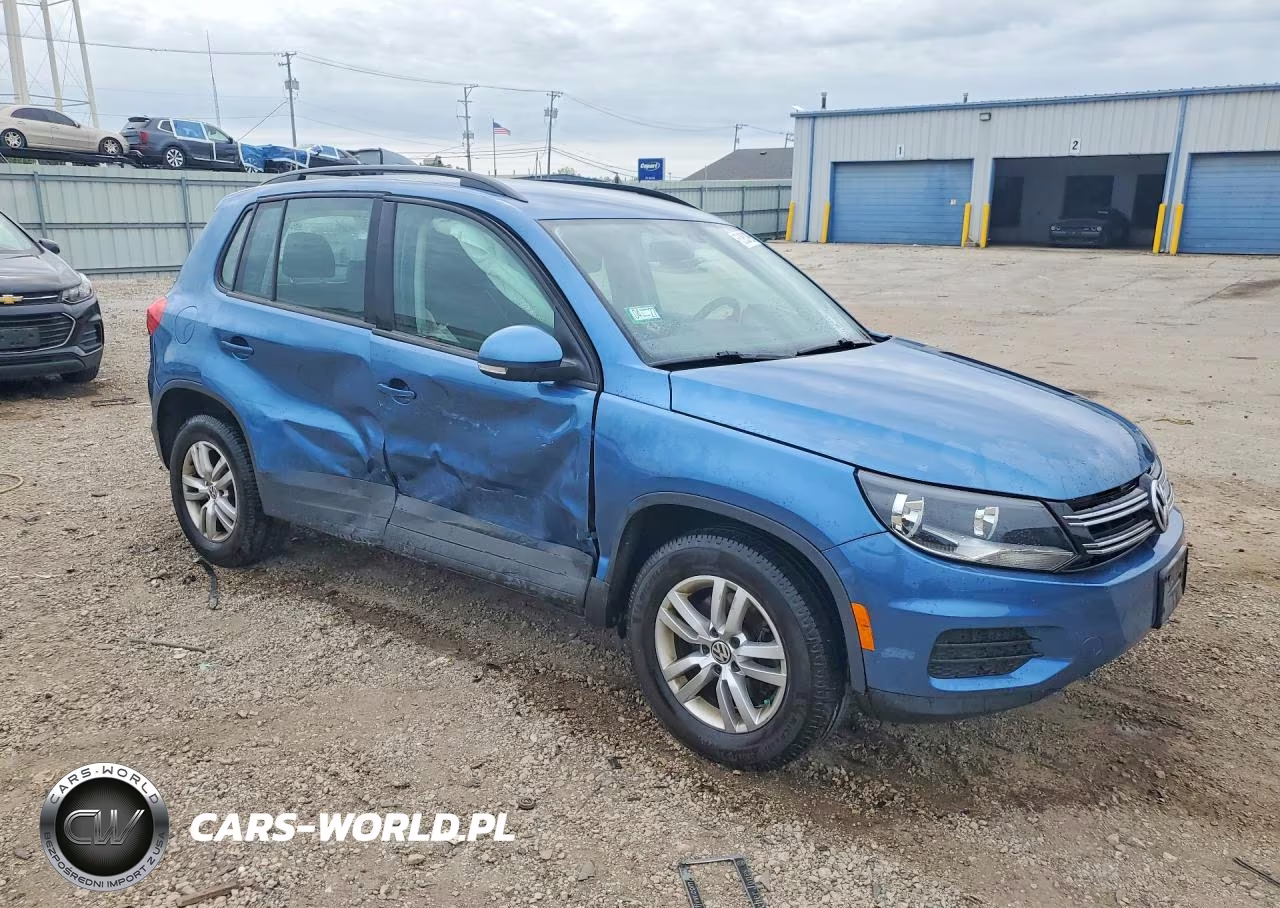 2017 Volkswagen Tiguan S VIN:WVGBV7AX8HW501981 - 4