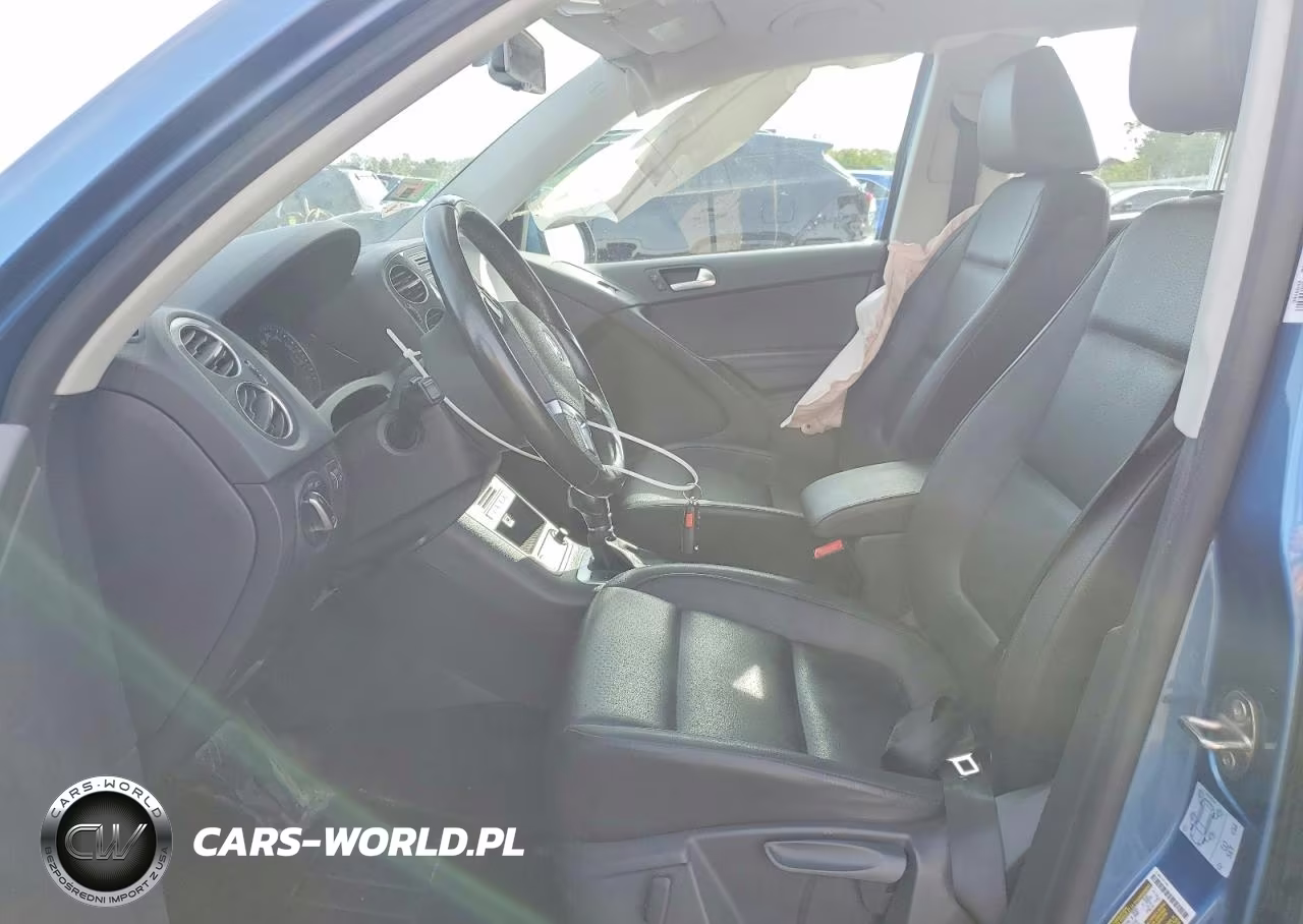2017 Volkswagen Tiguan S VIN:WVGBV7AX8HW501981 - 7