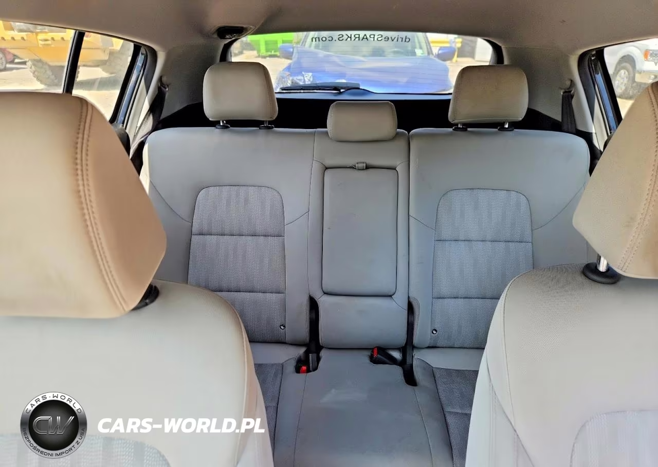 2020 Kia Sportage Lx VIN:KNDPM3AC8L7687382 - 10