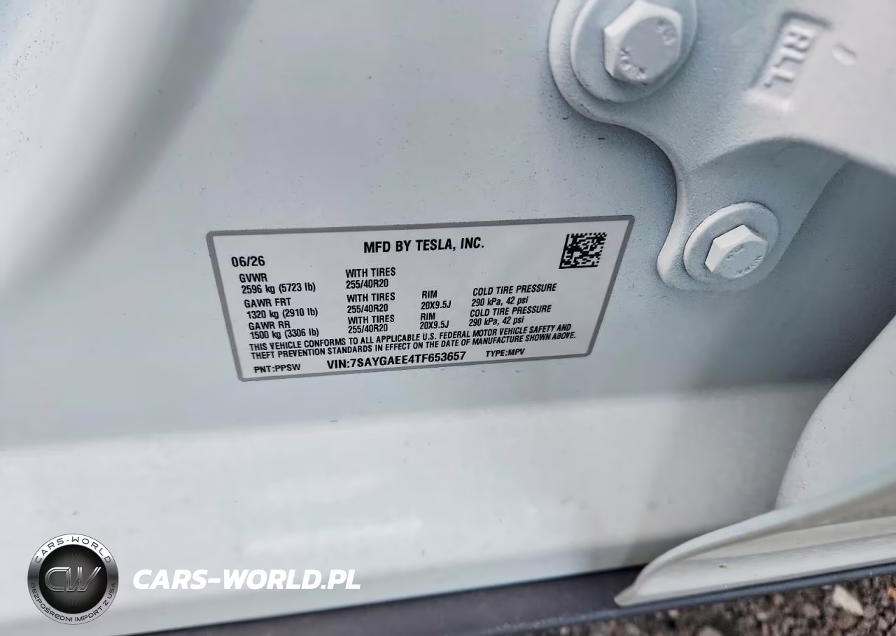 2026 Tesla Model Y VIN:7SAYGAEE4TF653657 - 12