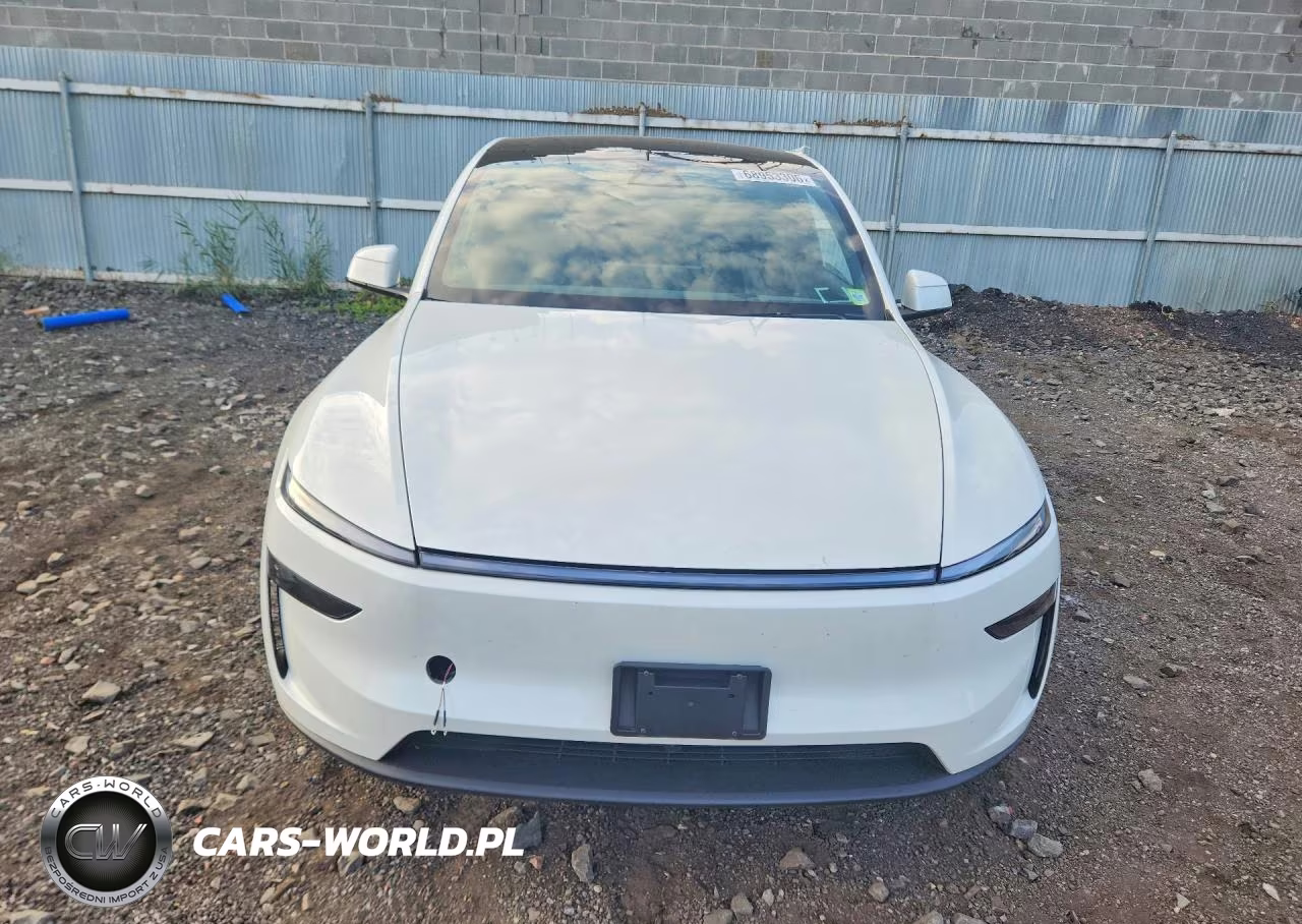 2026 Tesla Model Y VIN:7SAYGAEE4TF653657 - 5