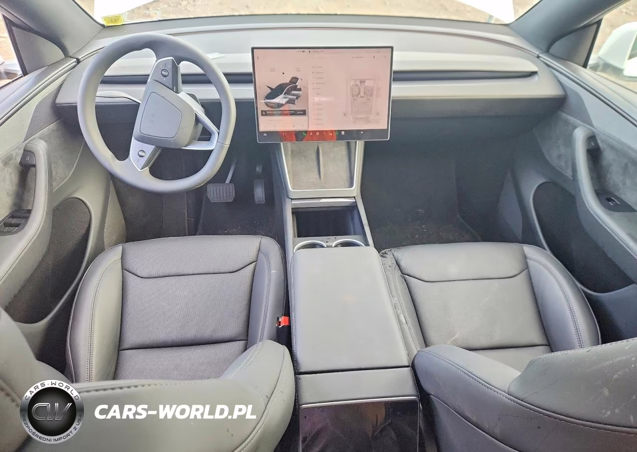 2026 Tesla Model Y VIN:7SAYGAEE4TF653657 - 8