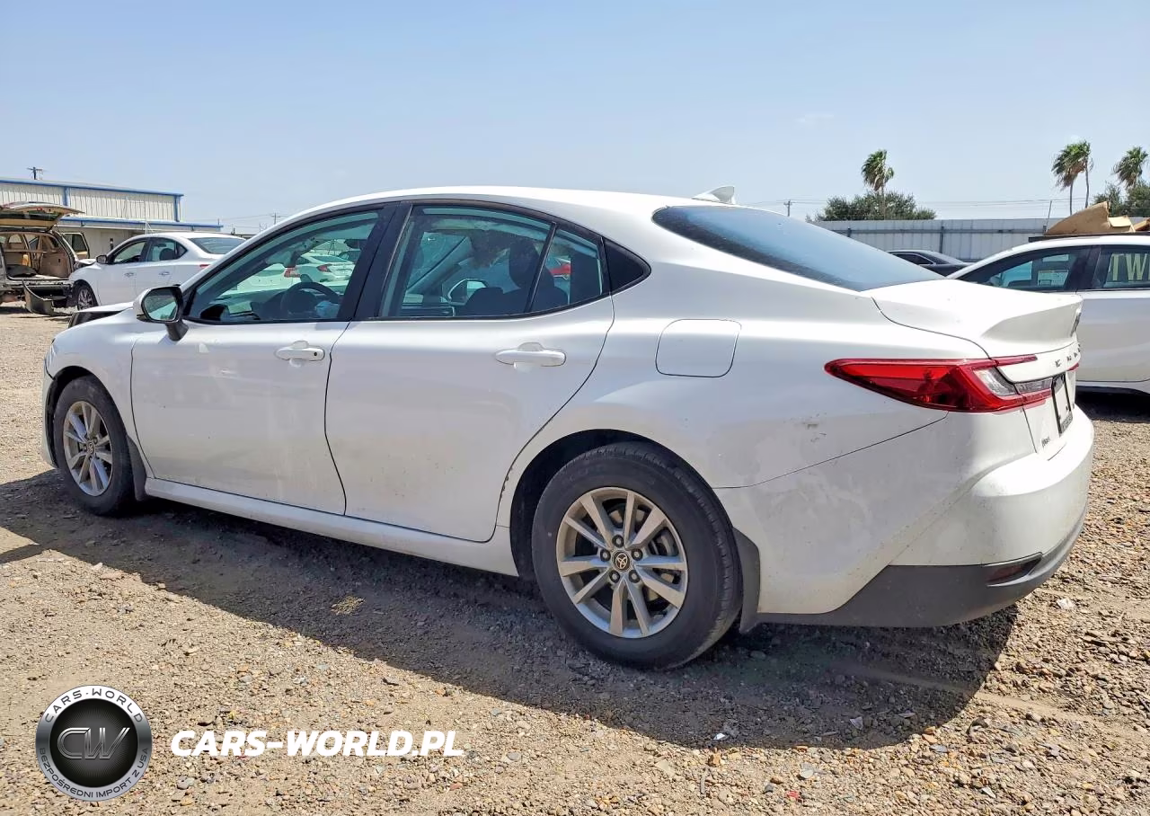 2025 Toyota Camry Le VIN:4T1DAACK6SU001565 - 2