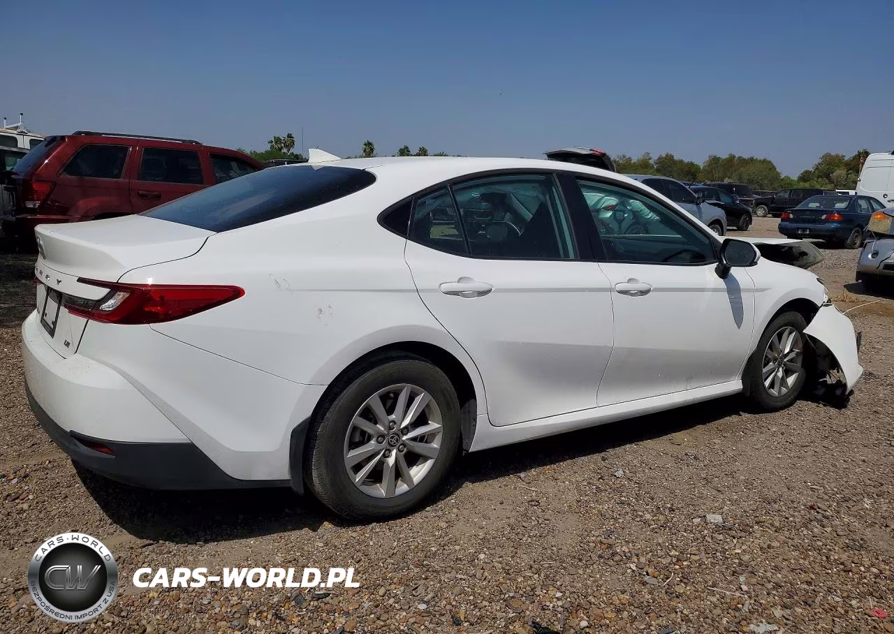 2025 Toyota Camry Le VIN:4T1DAACK6SU001565 - 3