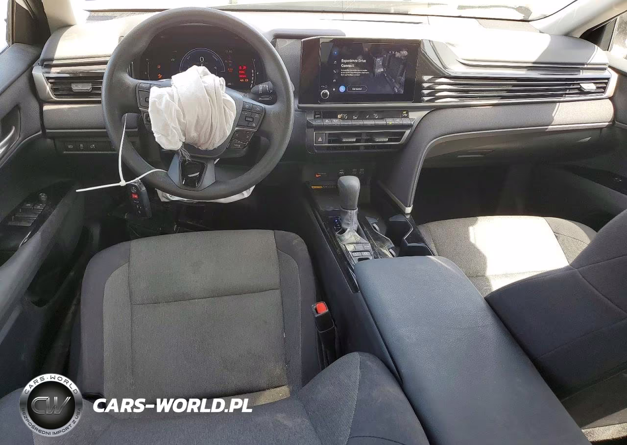 2025 Toyota Camry Le VIN:4T1DAACK6SU001565 - 8