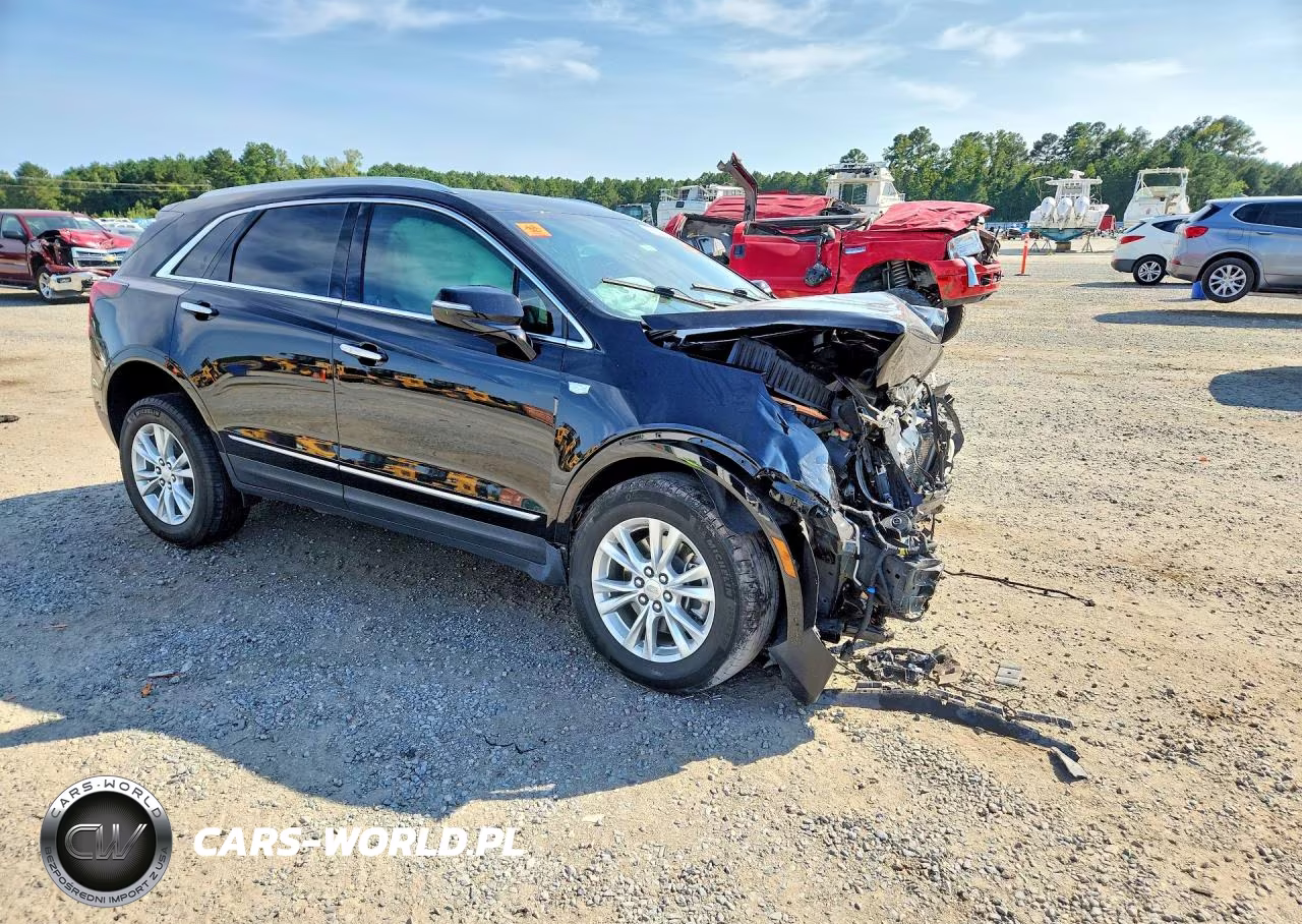 2023 Cadillac Xt5 Luxury VIN:1GYKNAR47PZ147633 - 4
