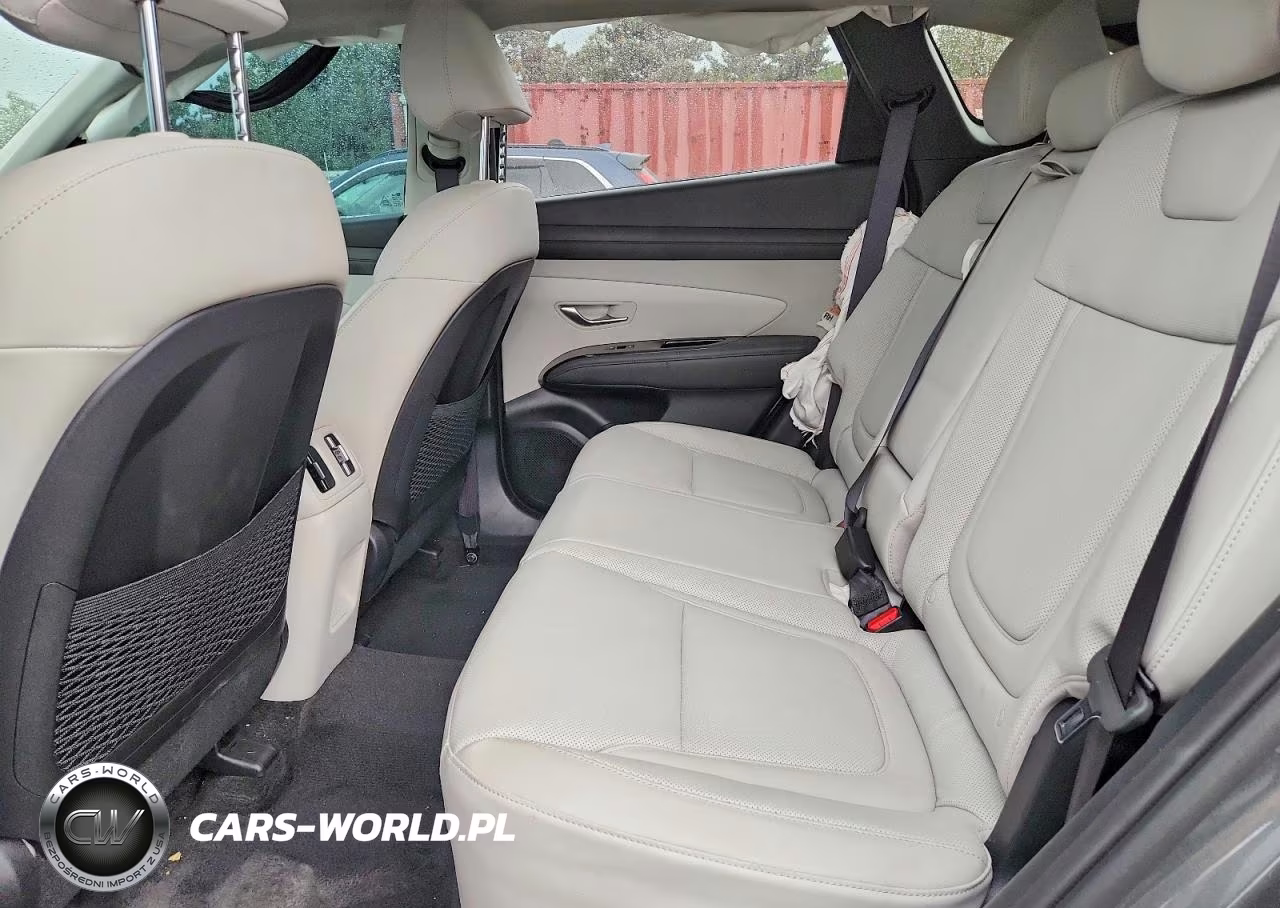2025 Hyundai Tucson Limited VIN:KM8JEDD17SU332900 - 10