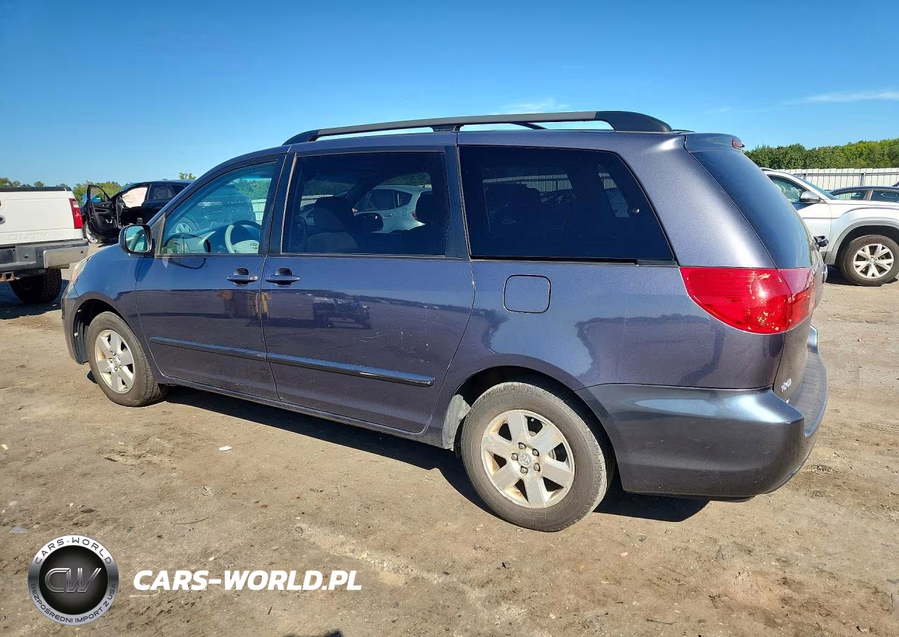 2007 Toyota Sienna Le 7-Passenger VIN:5TDZK23C07S069121 - 2